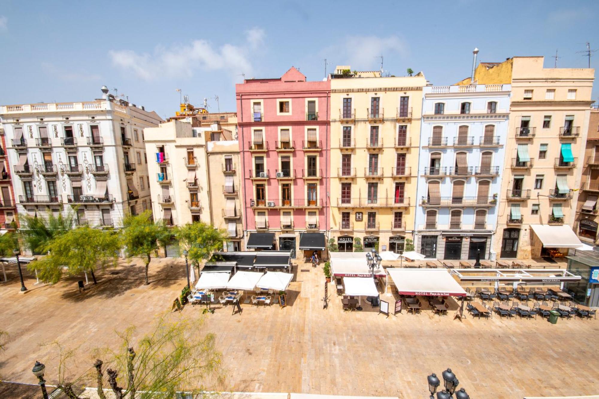 Design Apartment Placa La Font Tarragona Exterior photo