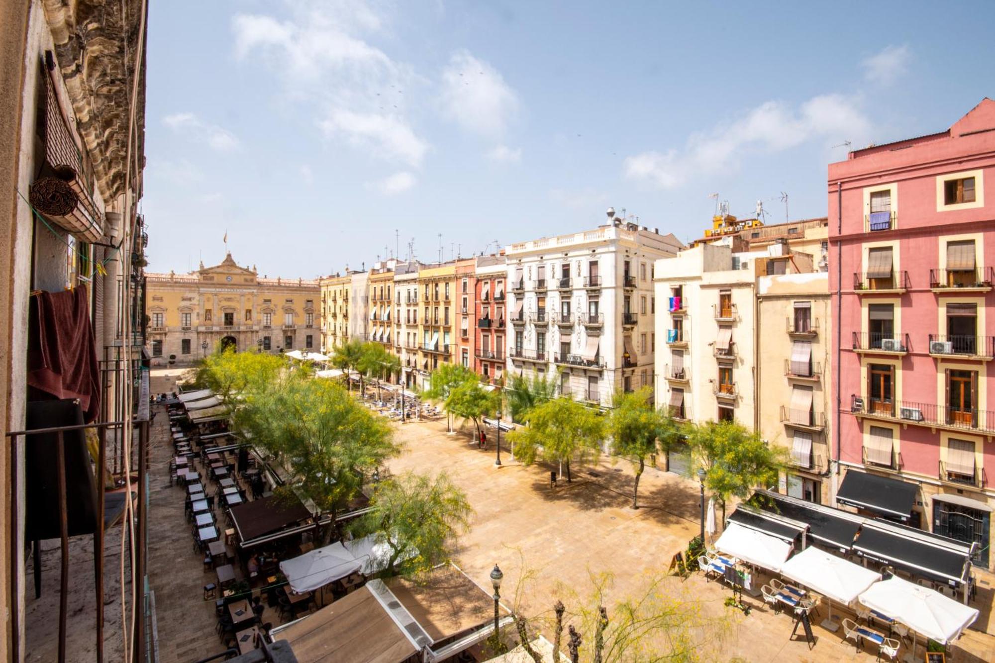 Design Apartment Placa La Font Tarragona Exterior photo